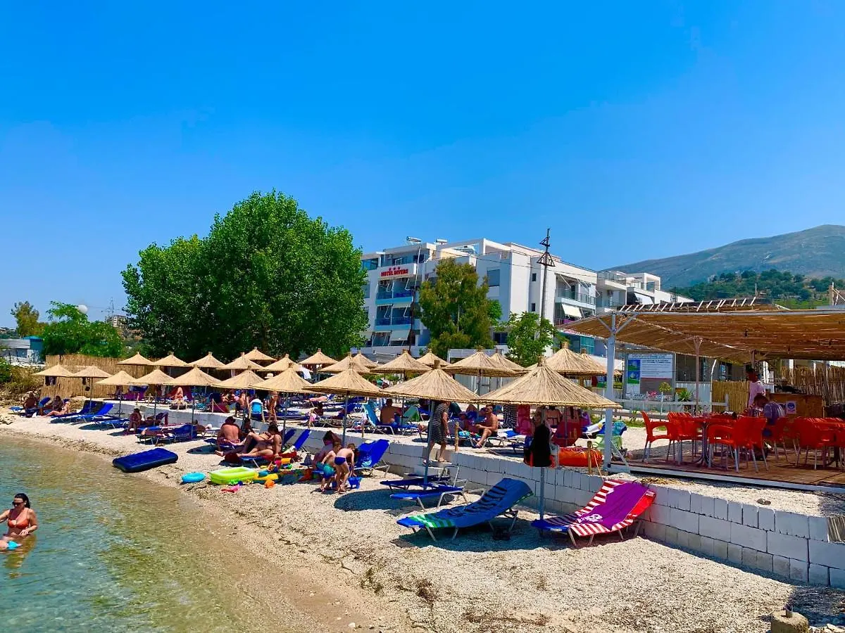 Hotel Divers Radhimë