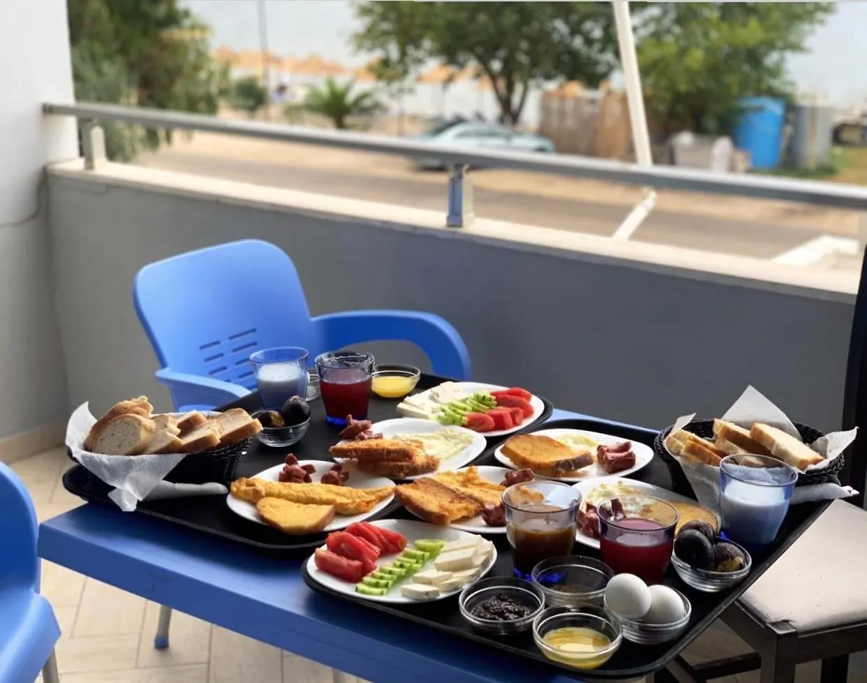 Hotel Divers Radhimë