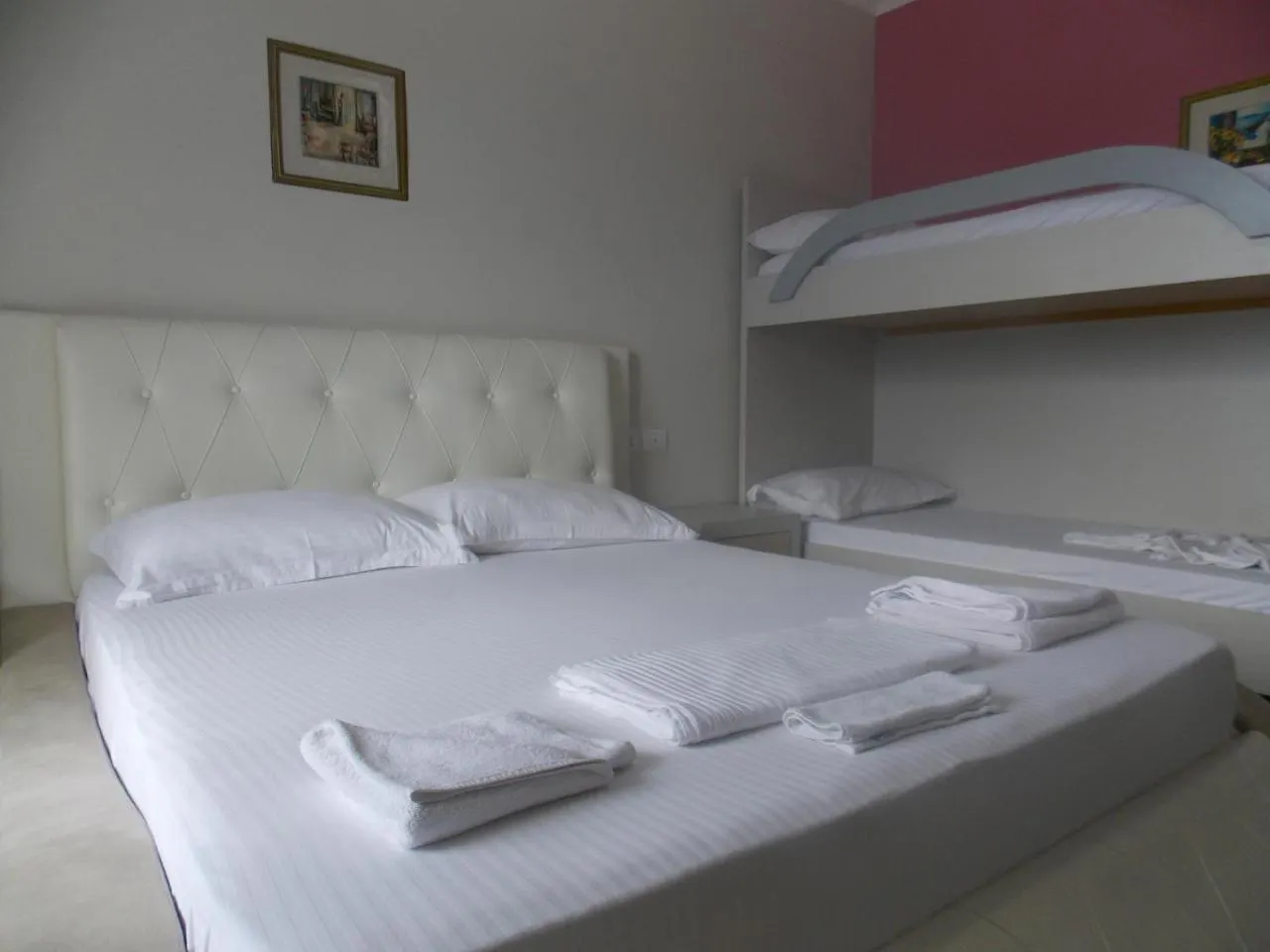 Hotel Divers Radhime