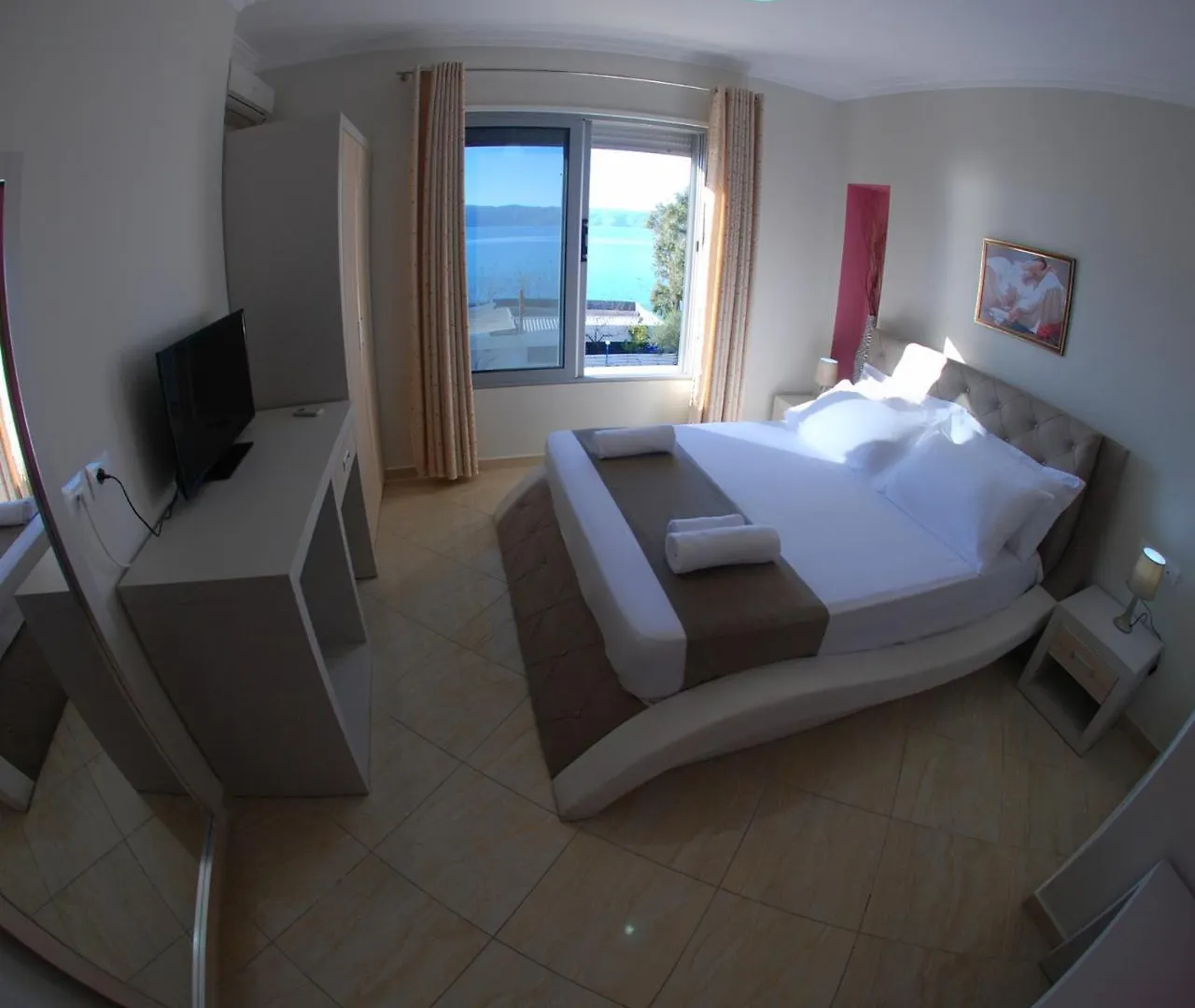 Hotel Divers Radhimë 3*,  Albanien