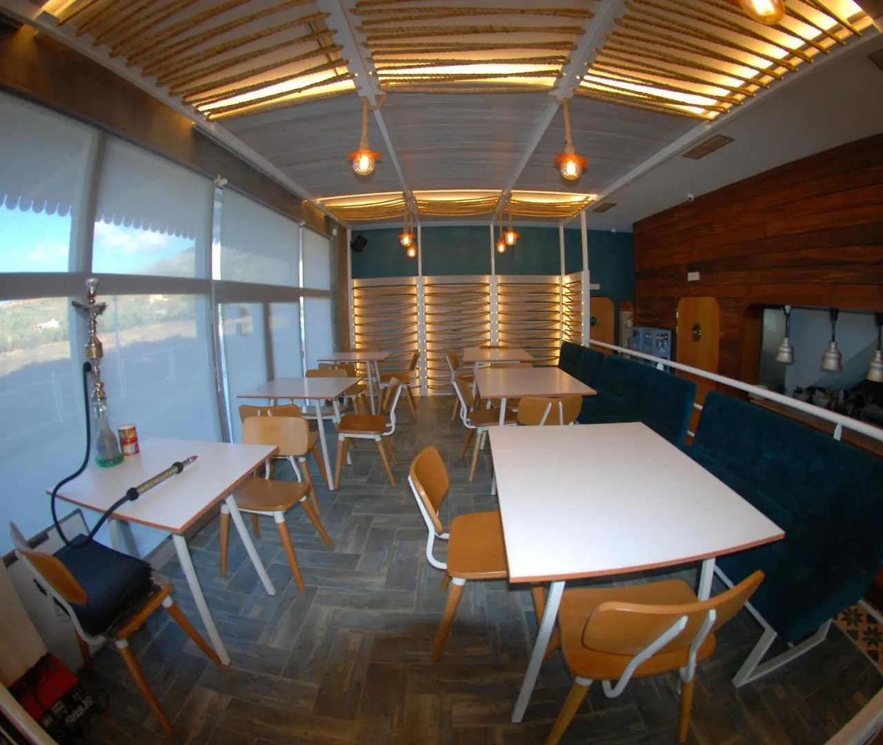 Hotel Divers Radhimë