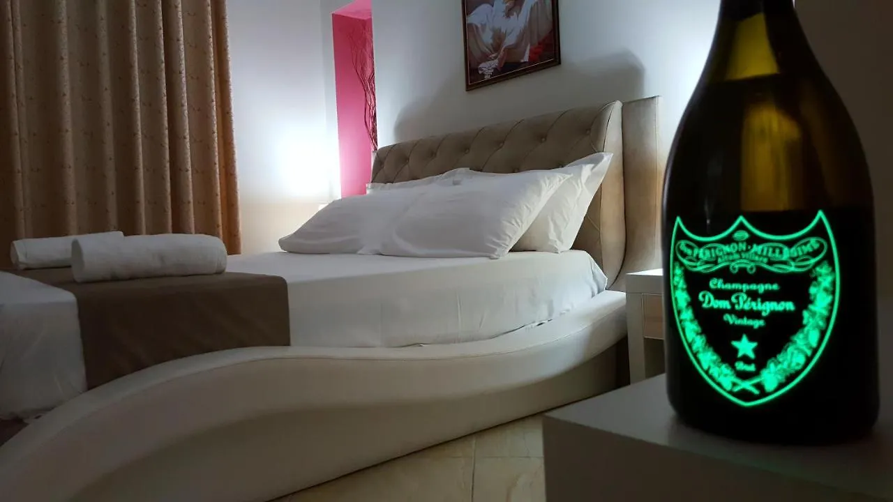 Hotel Divers Radhimë 3*,  Albanien
