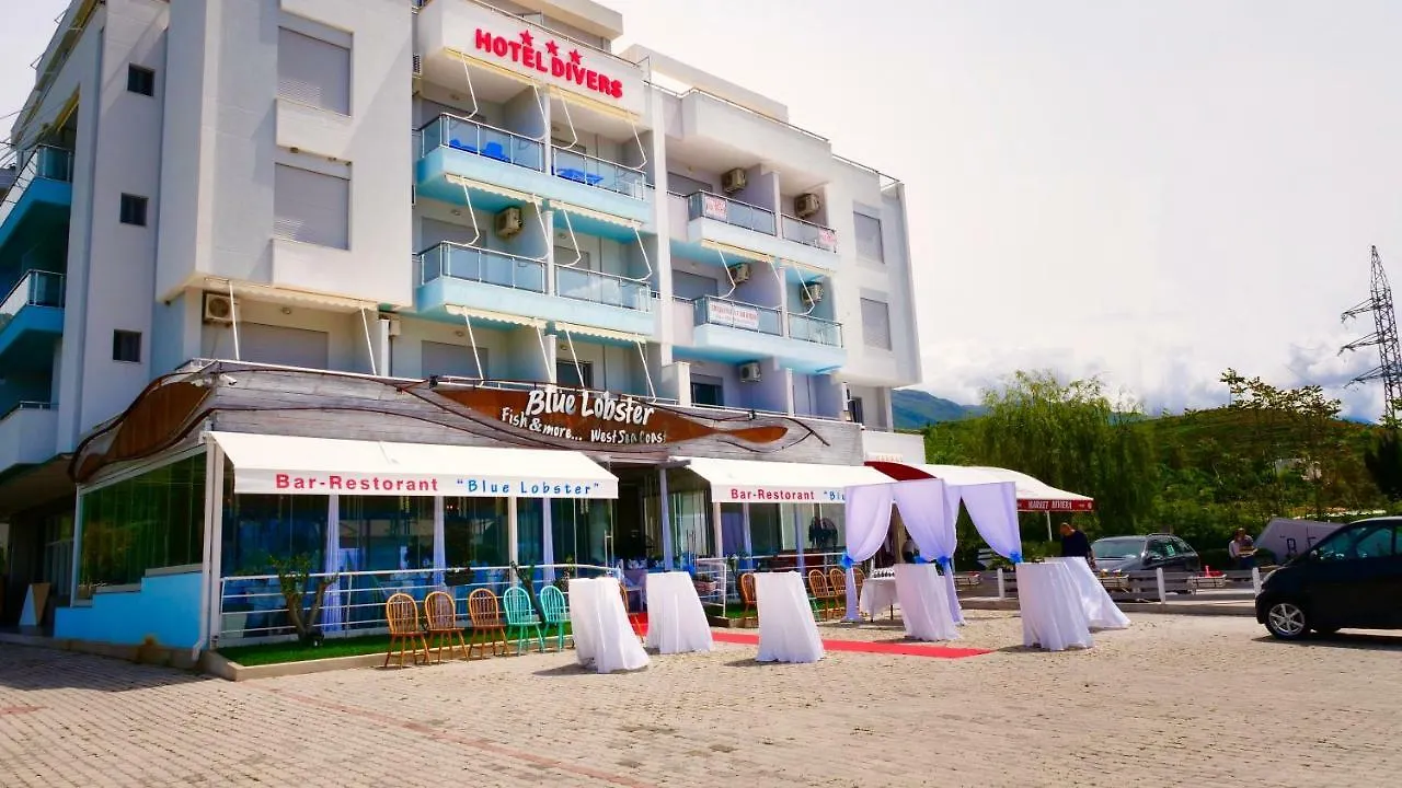 Hotel Divers Radhimë 3*,