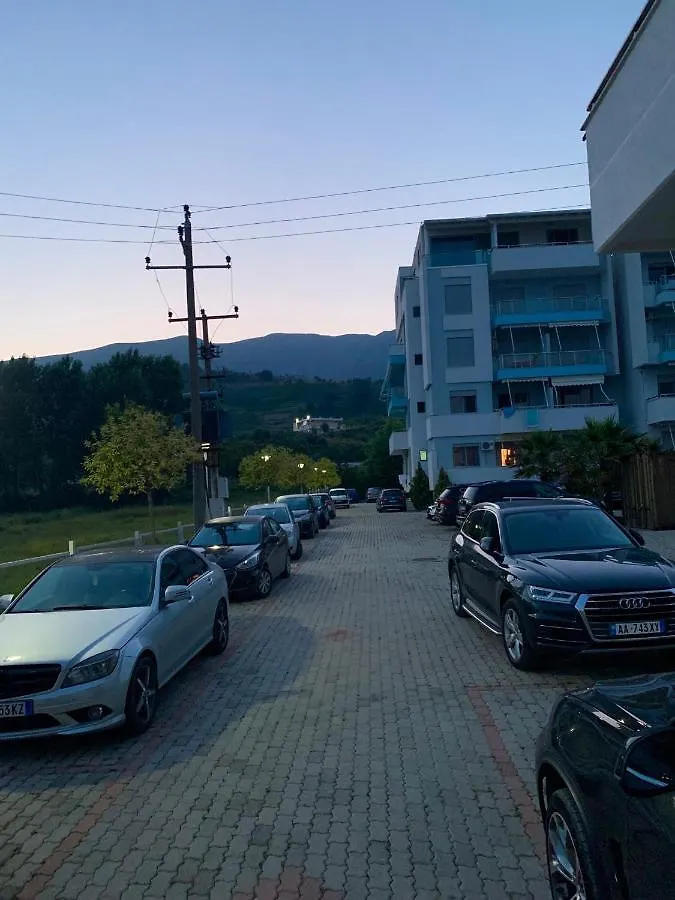 Hotel Divers Radhimë 3*,
